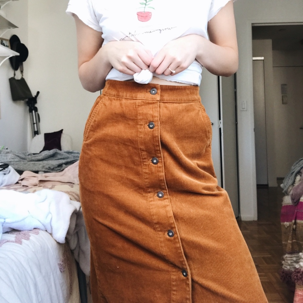 Uniqlo Button Skirt